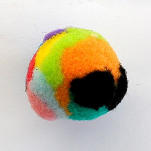 ZAB.PIŁKA FUTRZANA 4CM